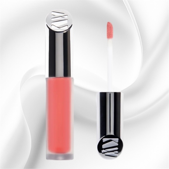 Kjaer Weis Matte Naturally Liquid Lipstick- Wonderful - Picture 1 of 4